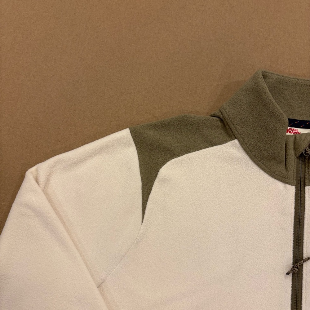 Fjallraven Women Vardag Lite Fleece Half Zip Pullover Chalk White/Light Olive M - Picture 5 of 13